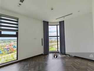 Thuê ngay 3pn 104m² ntcb kính bo trònviews sông, phòng gym tại the beverly 2 vinhomes q9 giá 14tr