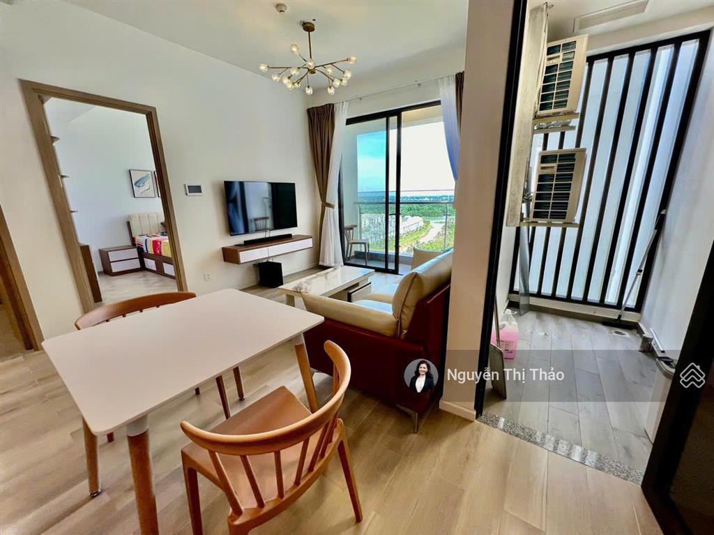 Khu resort lumiere masteri cho thuê 2pn full nt  miễn phí qlý trong giá 11,5tr  xem ngay