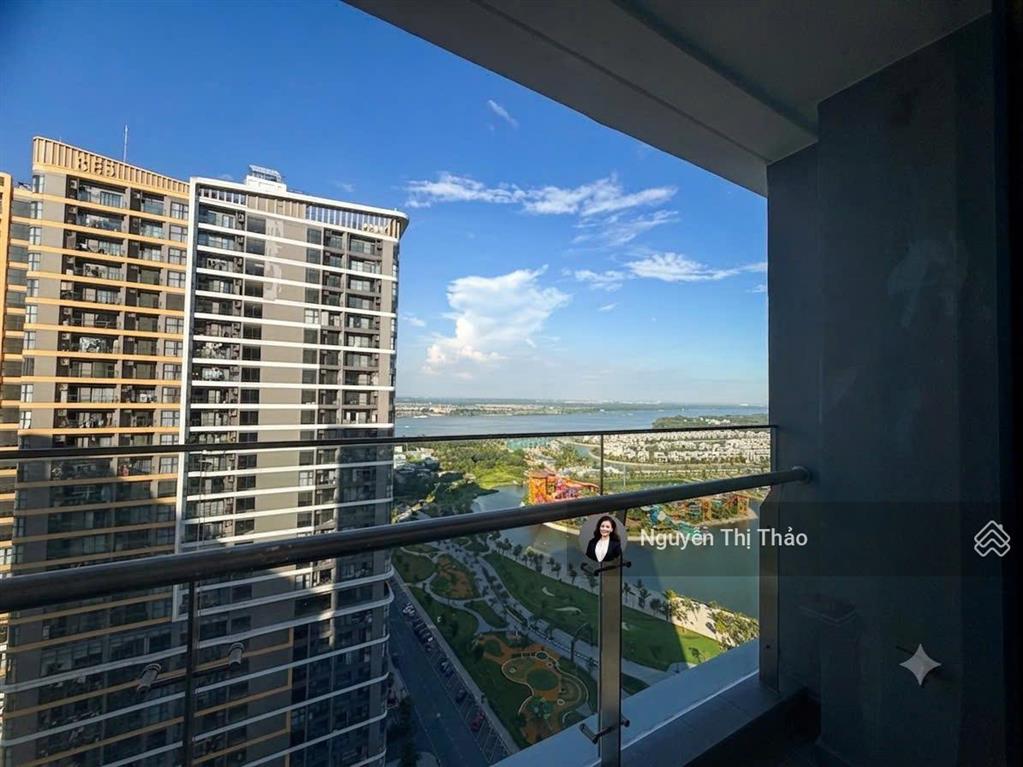 Thuê 2pn(80m) đủ nội thất  view sông đẹp  khu opus cao cấp vinhomes q9  kề vincom mall  cv 36ha