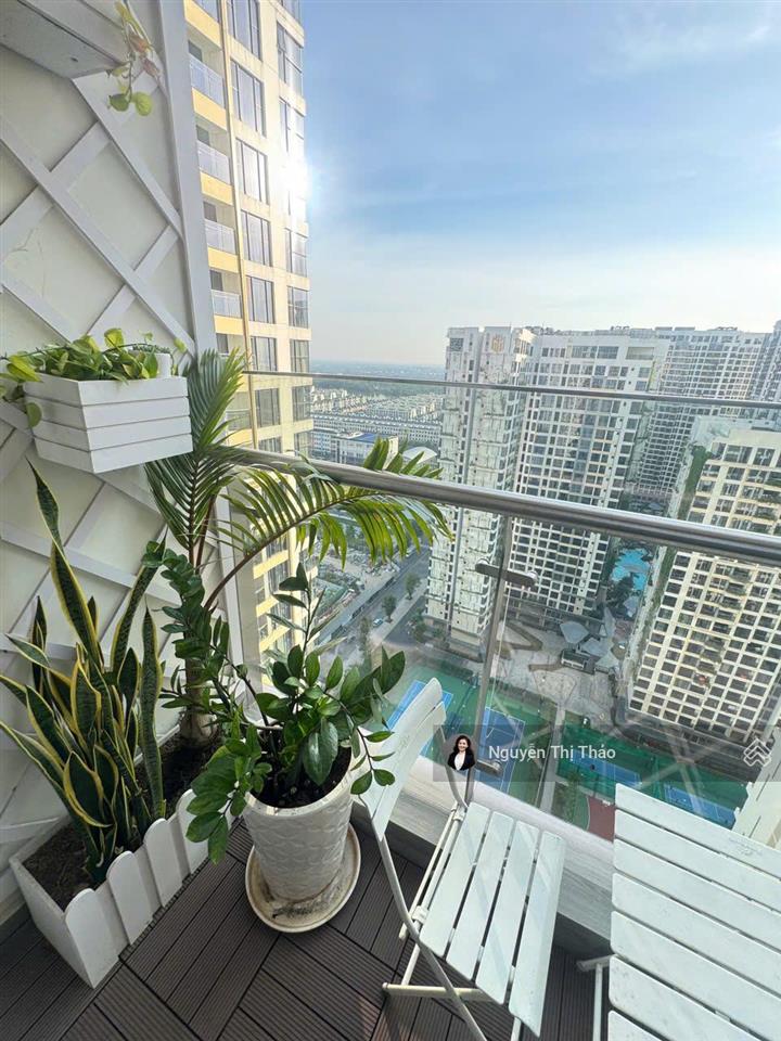 Hành trình mớikhỏi đầu mới thuê 1pn+balconyđủ nthat, giá 10tr, free phí q.lý tại lumiere masteri