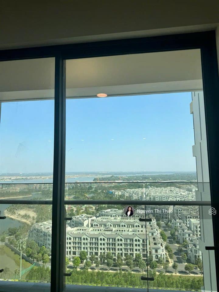 Nạp năng lượng tại gia thuê 2pn 74m² views sông giá 10tr khu resort masterise cent point  m.phí ql
