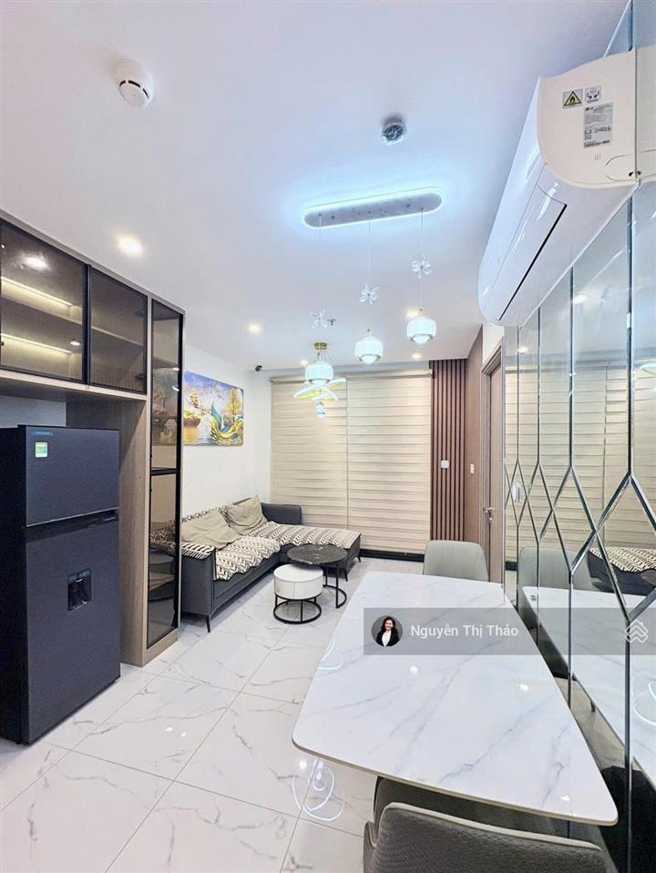 Phân khu đẹpgiá tốt thuê 2pn full nt đẹp,gần các tiện ích tại the beverly solarivin q9 giá 9,5tr