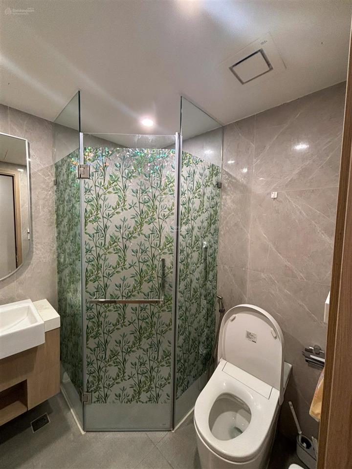 8,5tr thuê căn góc 2pn có bancony, đủ nội thất đẹp, hướng mát cả ngày tại lumiere masteri q9