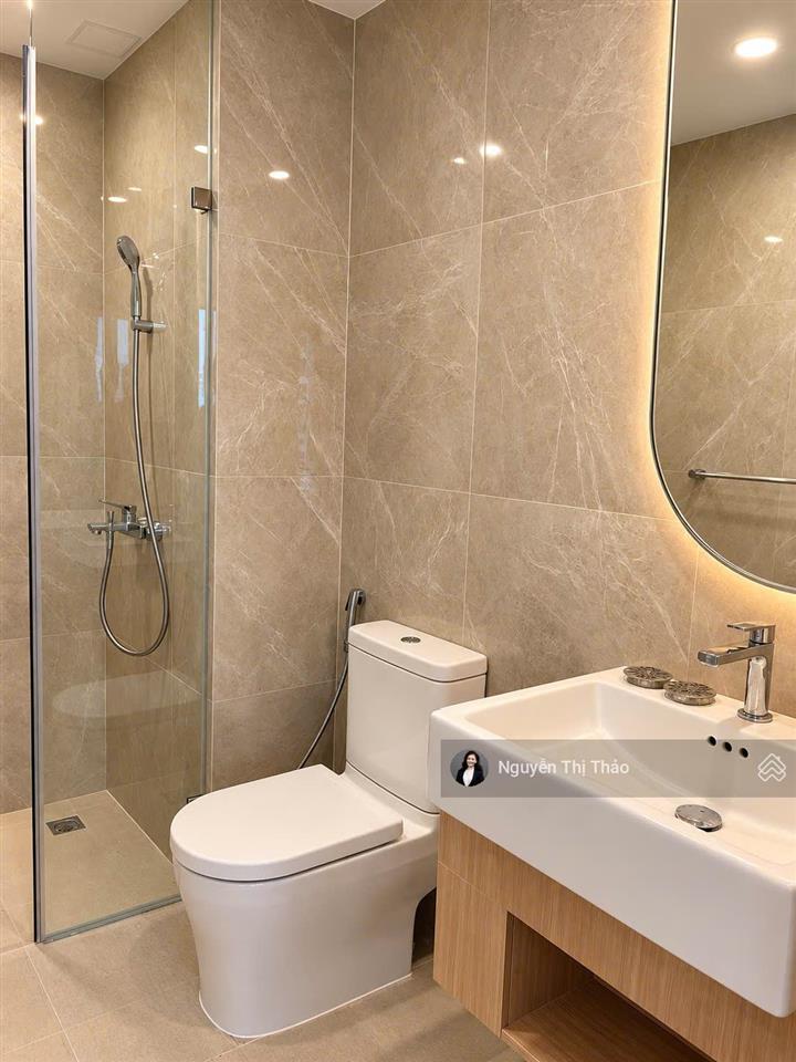 Sẵn sổ chuyển nhượng 2pn2wc full nội thất tòa c, tầng trung masteri q9 có sẵn dòng tiền thuê