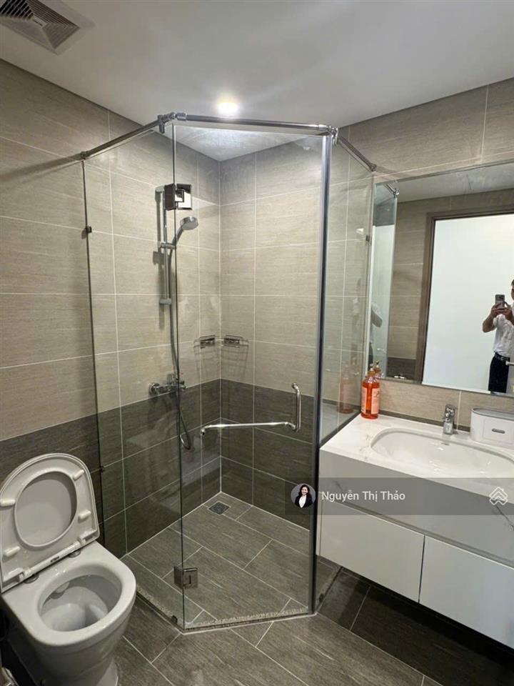Thuê 2pnnội thất đẹp đối diện vincom mall, quảng trường tại glory heights (gh), vị trí thuận tiện