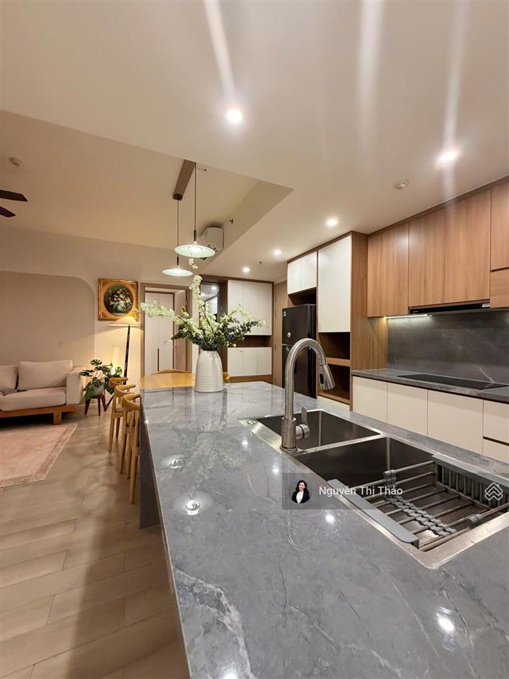 Sẵn sổ chuyển nhượng 3pn 100m2 full nội thất,views đỉnh tầng trung lumiere masteri q9.giá 6,499t