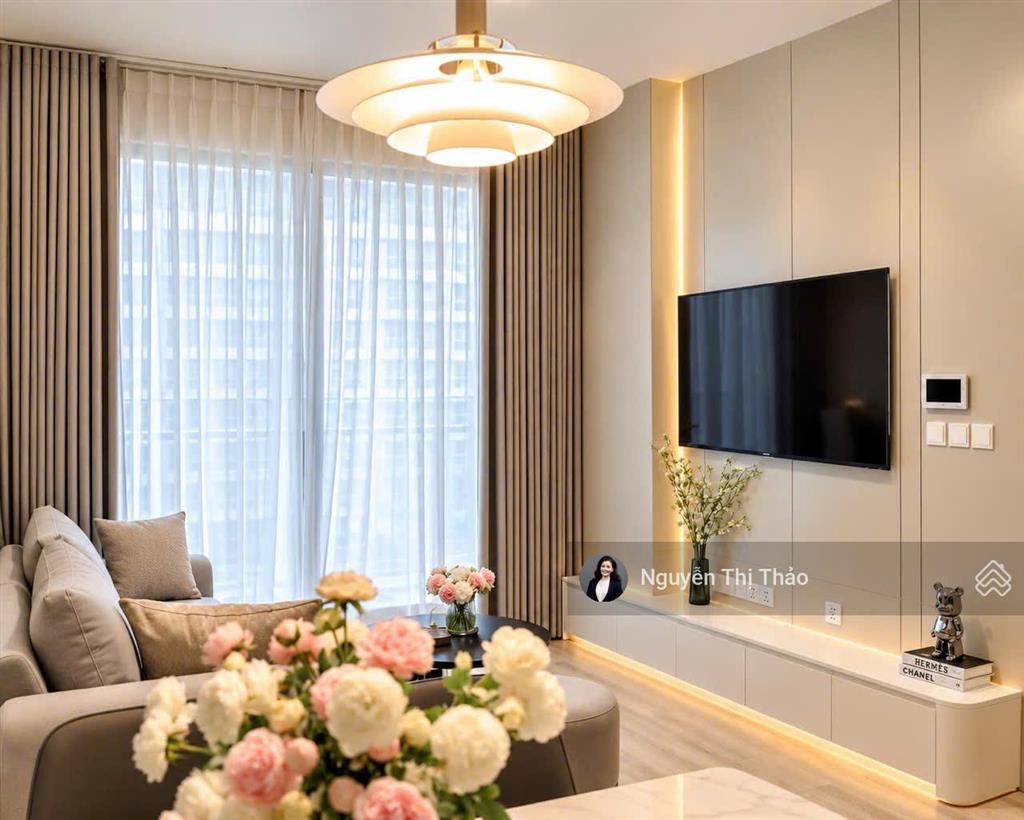 Thuê ngay 2pn2wc nhà đẹp toà gần trường  full cao cấp tại masteri vinhomes q9, miễn phí quản lý