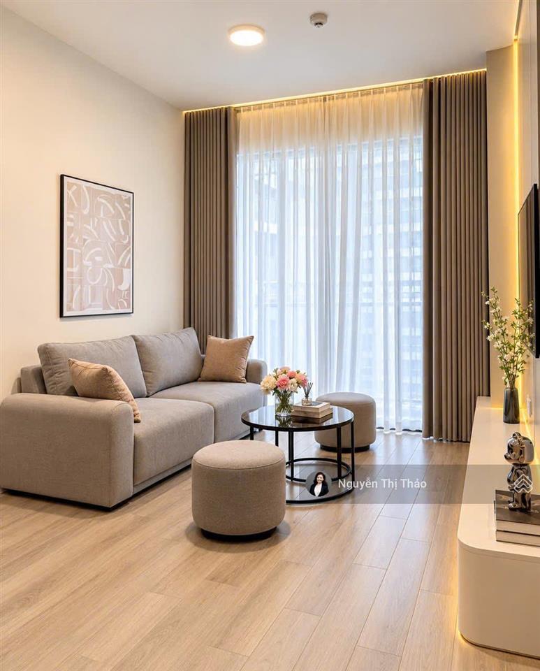 Thuê ngay 2pn2wc nhà đẹp toà gần trường  full cao cấp tại masteri vinhomes q9, miễn phí quản lý