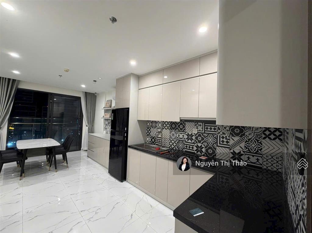 Thuê nhà đẹp 2pn+ phòng làm việc rộng rãi, chỉ cần ở, tại the beverly solari  vinhomes q9