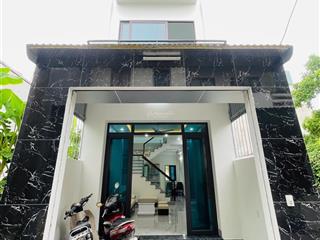 Bán nhà 3 tầng ô tô đỗ cửa phường nhị châu