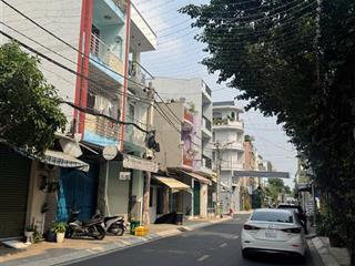 Bán nhà mt nguyễn trường tộ  ngay nguyễn xuân khoát  dt 4,1x18m (cấp 4  10.5 tỷ)