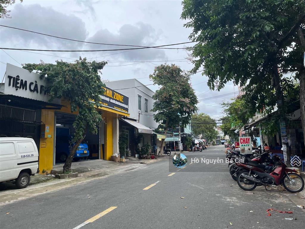 Mt đỗ bí  khu họ lê  tân phú dt 8x205m ( 1 lầu ) giá 18 tỷ thương lượng