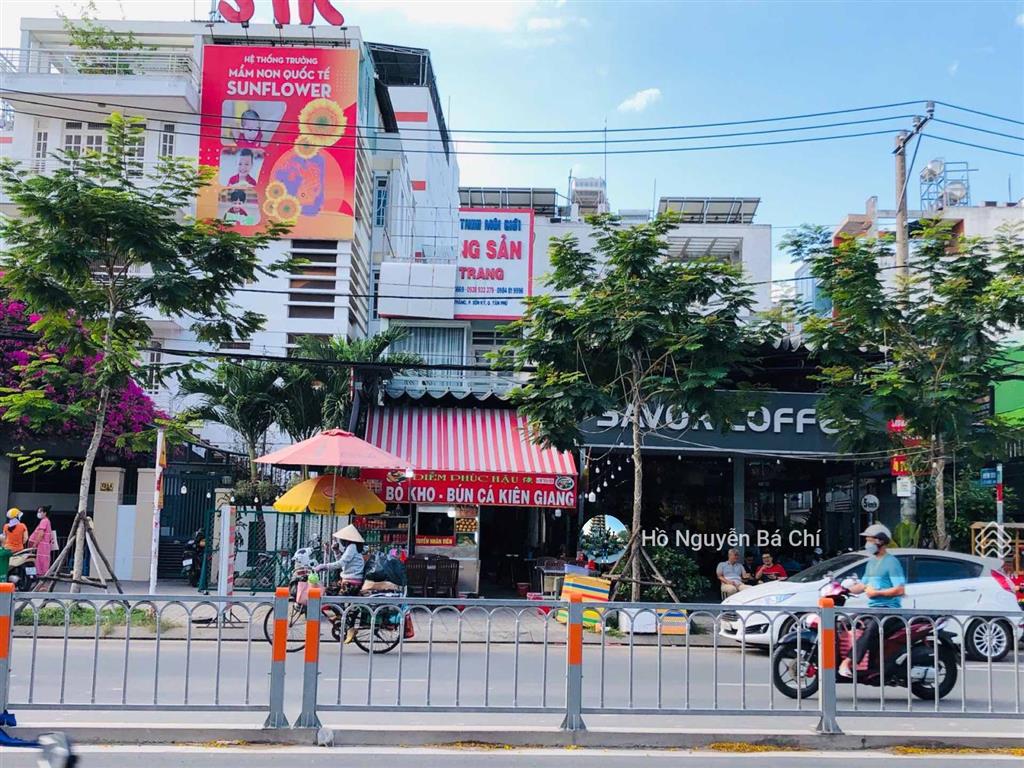Giá tốt  mtkd bờ bao đối diện cổng aeon dt 4x16m (1 lầu) giá 15 tỷ