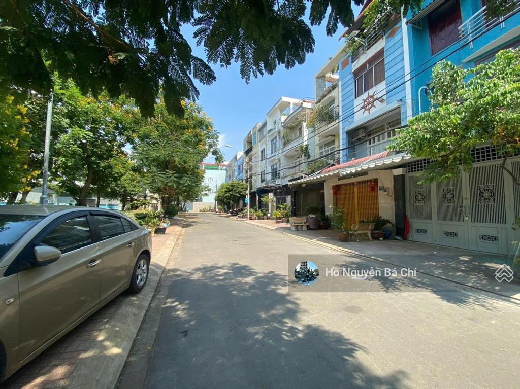 Đối diện công viên  hẻm 158 phan anh  tô hiệu 5x18m (2 lầu) 10,8 tỷ tl