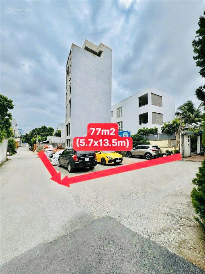 Lô góc hẻm 526 phạm văn đồng, thủ đức