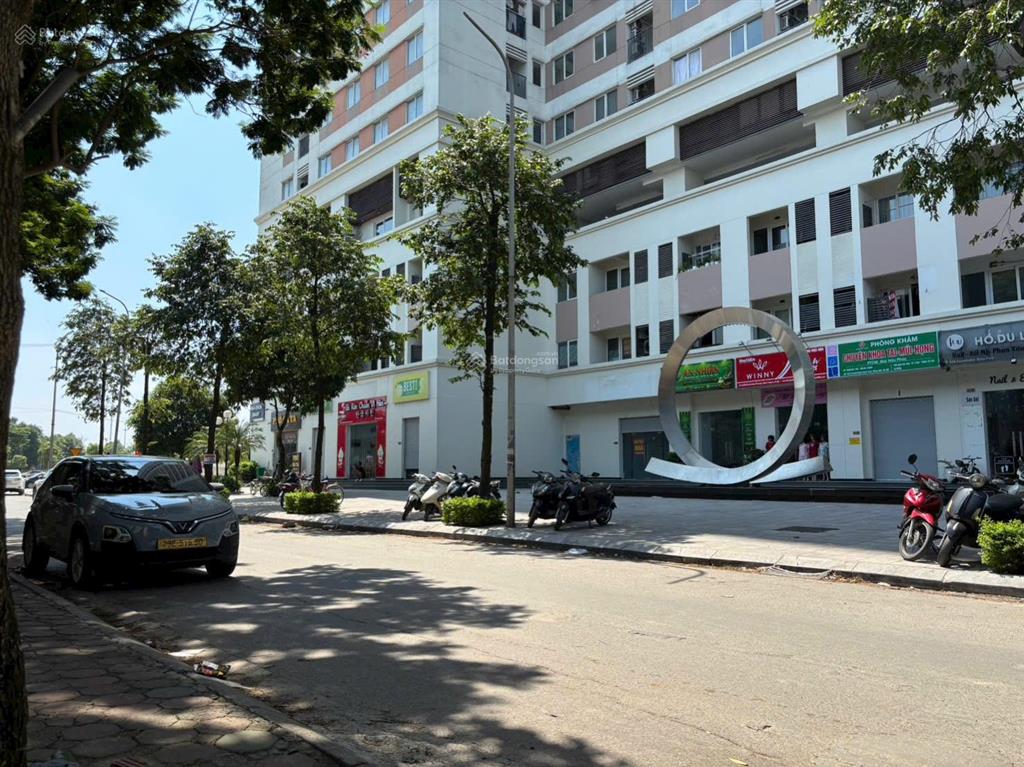 Shophouse 3 tầng tòa river hướng đn tầng 2,3 thông ra thang máy sổ đỏ nâu dài đang cho thuê 16tr/th