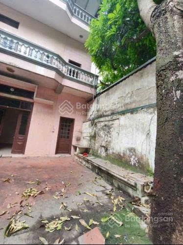 Cần bán gấp, đường đức giang, phường việt hưng, mt 6,5 đường trước nhà 2,7m giá chỉ 21.5 tỉ. hot!