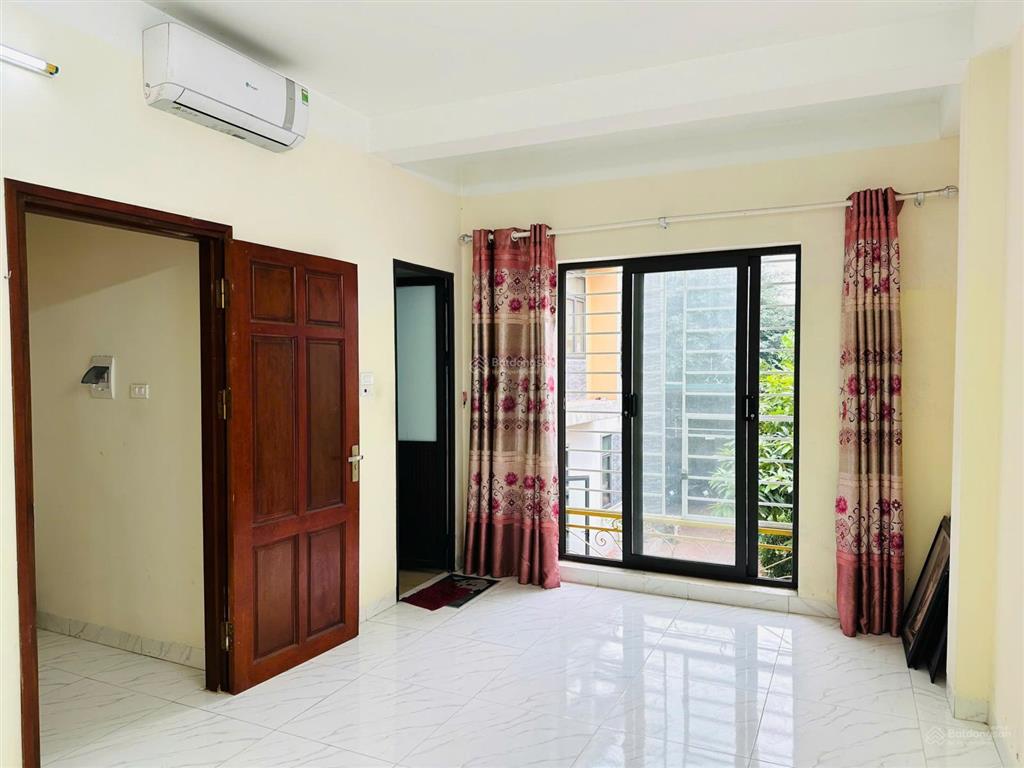 Hiếm! còn duy nhất 01 nhà ở phan đình giótgần chợ bông đỏla khê nhà 5t35m gần bãi đỗ ôtô,kd tốt