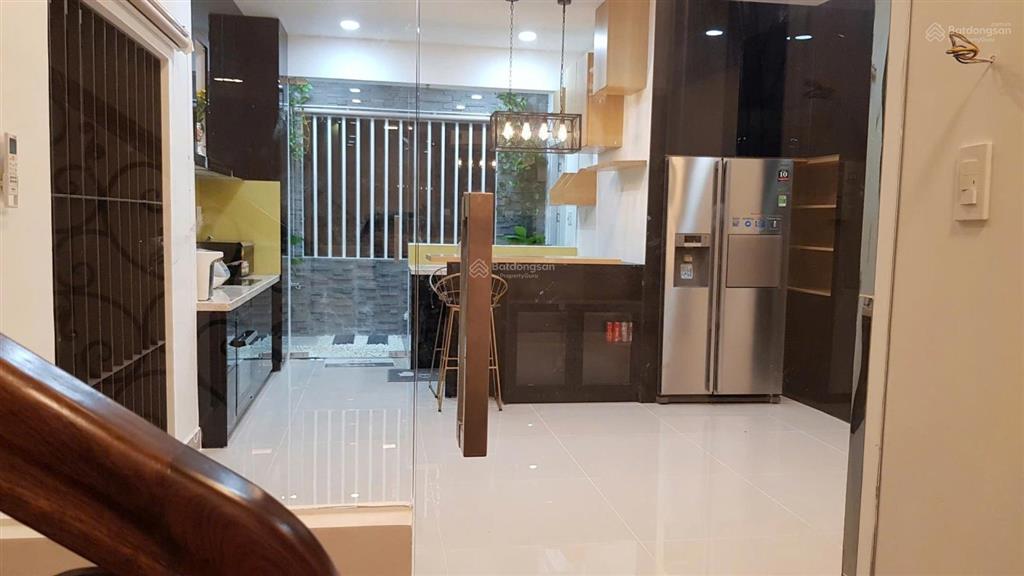 Bán nhà 3 mặt tiền đường tân hóa, 3 lầu&áp mái  shophouse, gara, hồ bơi, giá giảm mạnh 13,9 tỷ