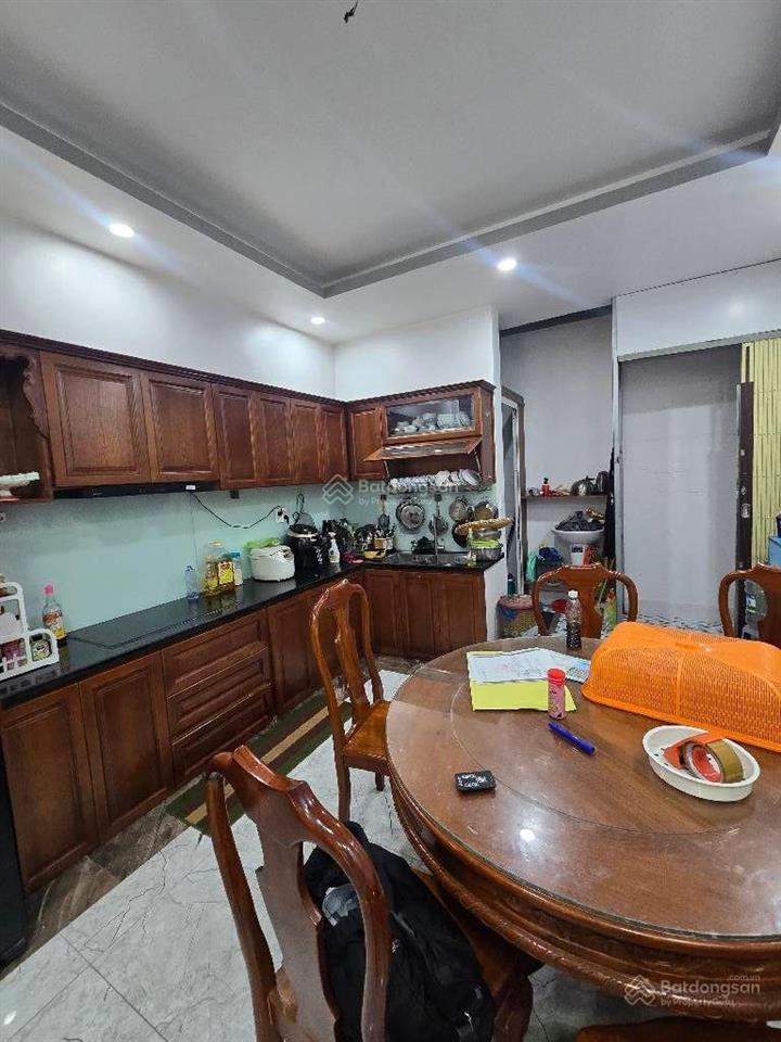 Nhà tân phú tân hương5tầng 60m2giá chỉ 8t.ỷ75