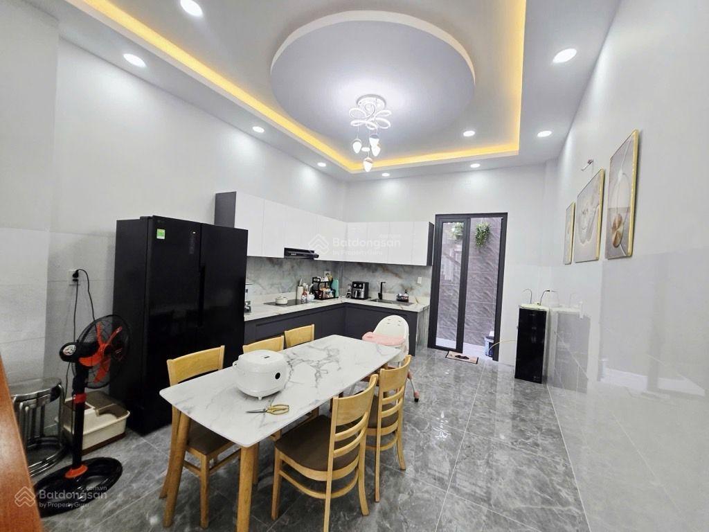 Siêu phẩm nhà mới 5 tầng ngay chợ tân hương, tân phúgiá chỉ9t.ỷ2