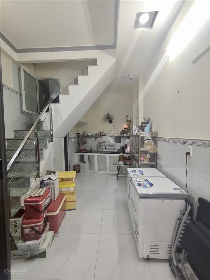 Hẻm xe hơi âu cơ sát mặt tiền nhà đẹp 3 tầng nở hậu tài lộc chỉ nhỉnh 5x tỏi