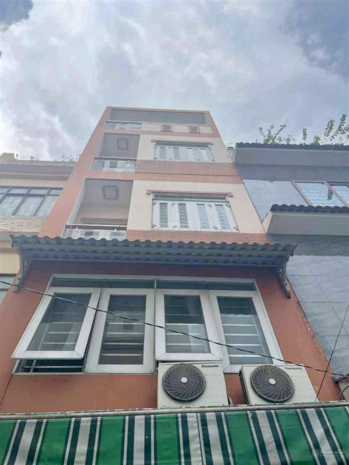 Tân phú ngay cạnh đầm sen hiếm có khó tìm  nhà 5tầng thang máy 49m2giá chỉ 8t.ỷ95