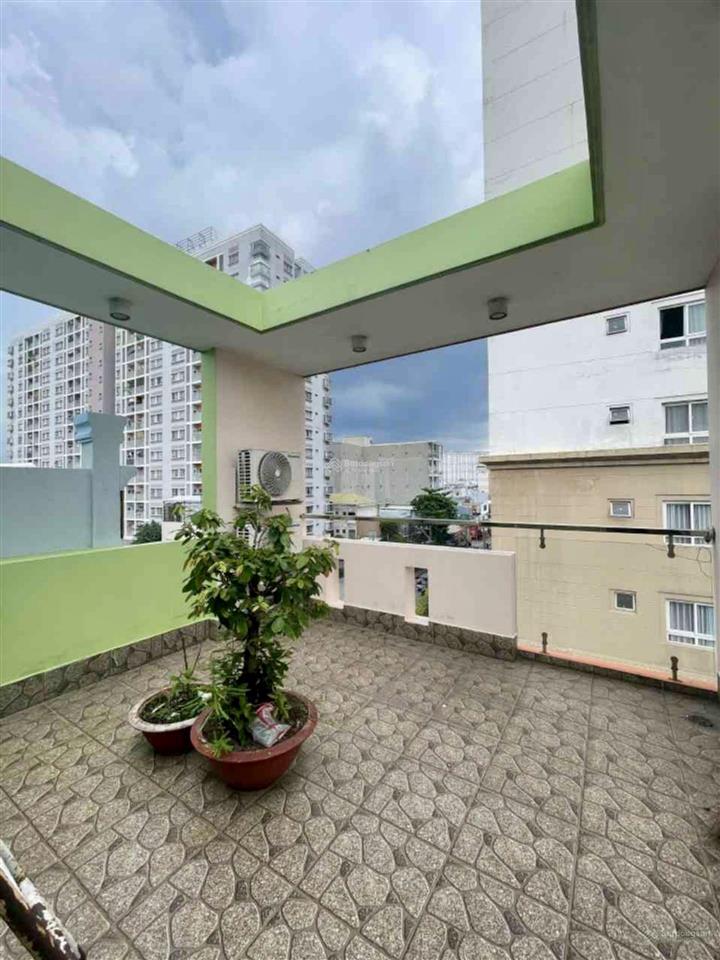 Tân phú ngay cạnh đầm sen hiếm có khó tìm  nhà 5tầng thang máy 49m2giá chỉ 8t.ỷ95