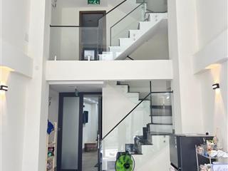 Bán nhà riêng ở lê văn sỹ, giá cực chất 18 tỷ, 71m2, 8pn, 8wc, 6 tầng