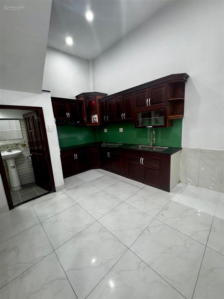 Tân phú  nhà đẹp nguyễn suý  3tầng  75m2  giá chỉ 9tỷ1