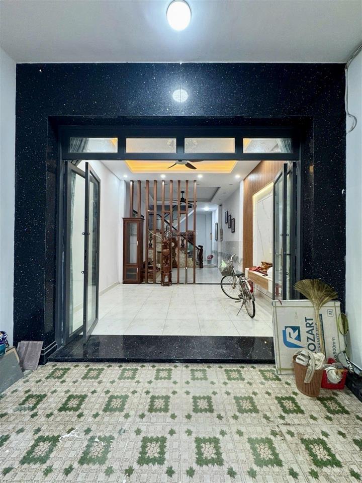 Tân phú  nhà đẹp nguyễn suý  3tầng  75m2  giá chỉ 9tỷ1