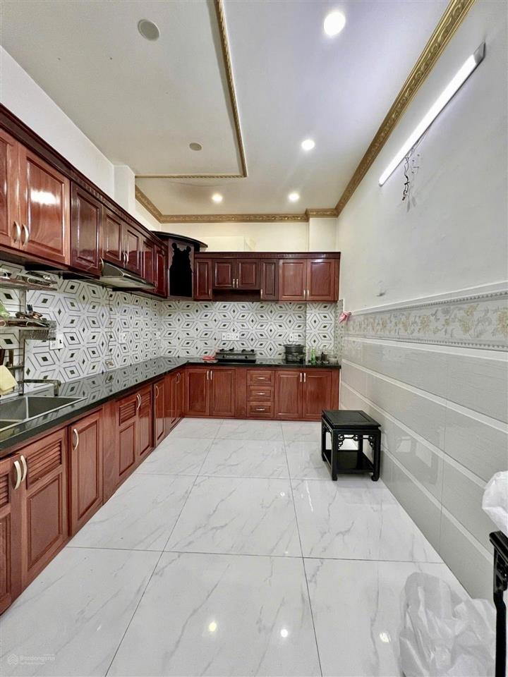 Chủ ngộp cần tìm chủ mớitân phúmtkd 3tầng 90m2giá chỉ 9t.ỷ9