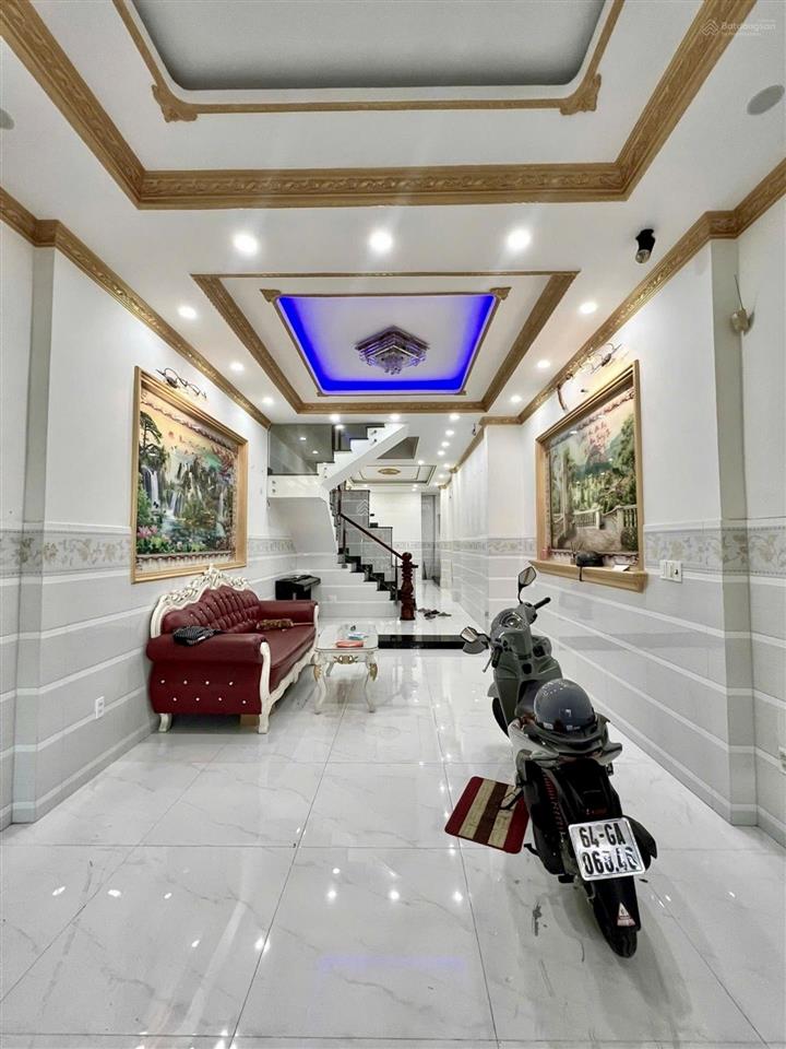 Chủ ngộp cần tìm chủ mớitân phúmtkd 3tầng 90m2giá chỉ 9t.ỷ9