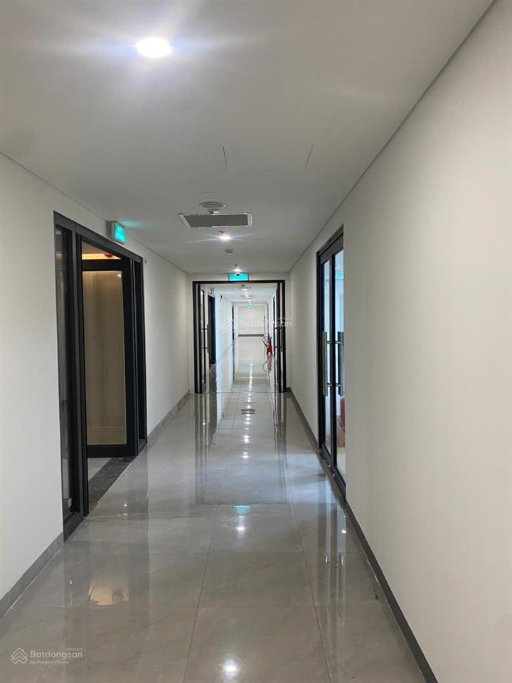 Chính chủ cần bán sàn văn phòng hạng a tại rox tower 136 hồ tùng mậu, dt 2500m2, giá bán ưu đãi