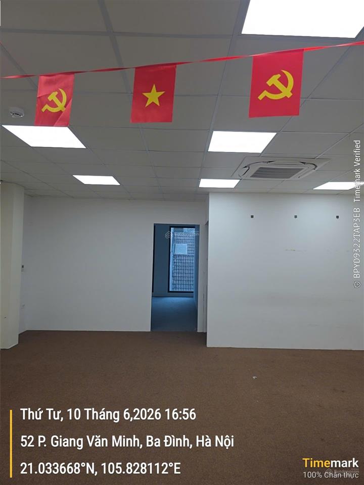Cho thuê văn phòng tại tòa nhà 52 giang văn minh dt 150m², có thể thuê nhiều sàn, giá chỉ 200k/m2