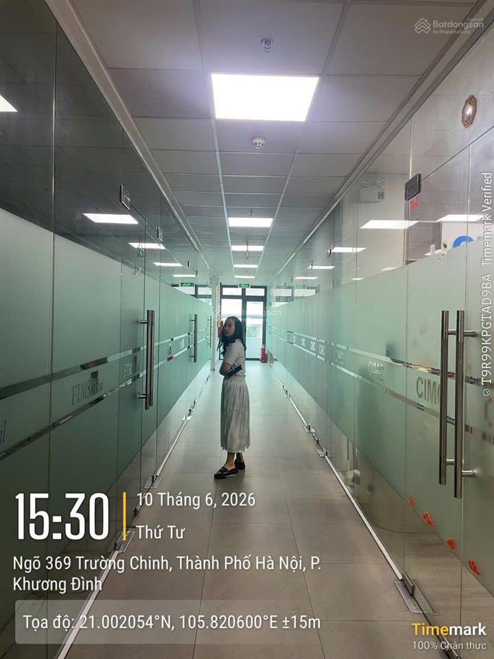 Bql cho thuê văn phòng tại fafilm  vnt tower, 19 nguyễn trãi 400m² hỗ trợ chia nhỏ cho thuê