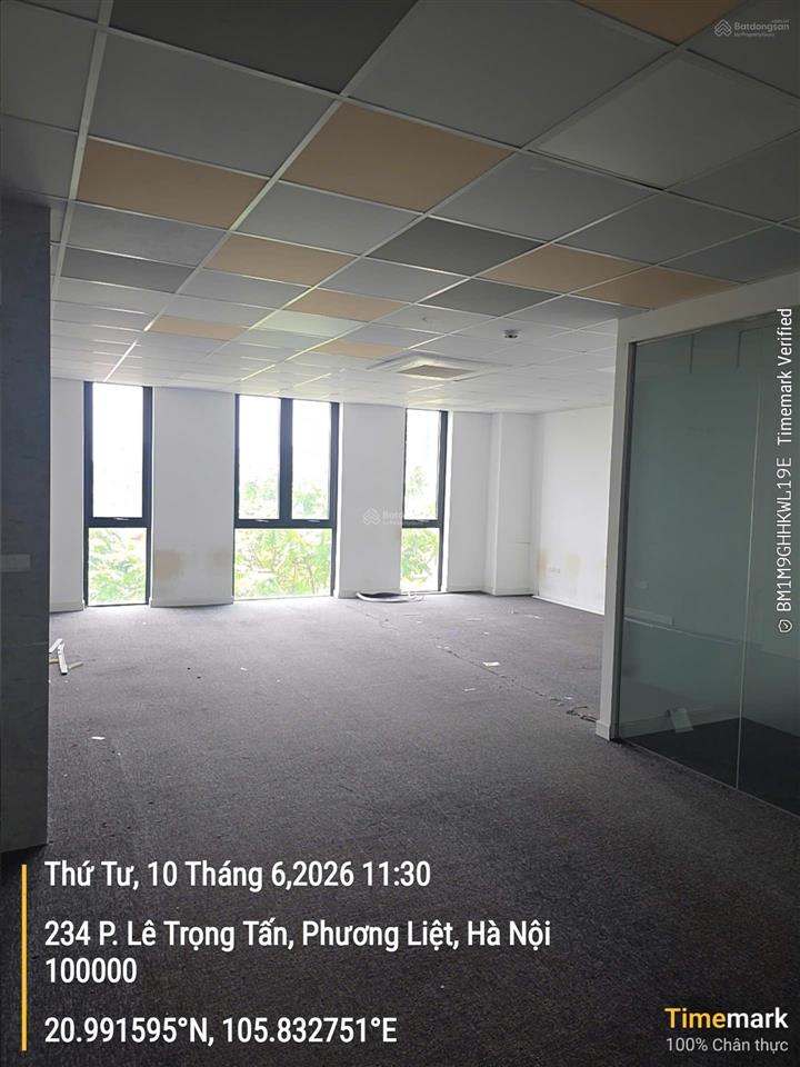 Cho thuê văn phòng tại 234 lê trọng tấn, khu vực sầm uất, diện tích 210m2, giá tốt