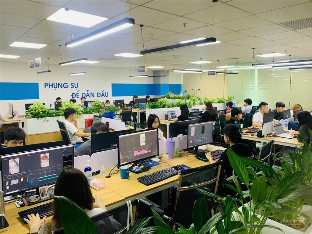 Cho thuê vp tại capital elite 18 phạm hùng, dt 2.000m², chia phòng linh hoạt, giá chỉ 450k/m2/th