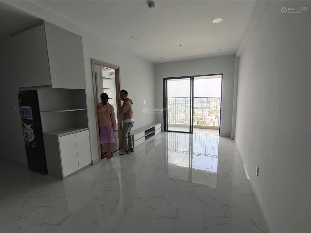 Bán lỗ căn hộ charm city 2pn 2wc 70m chỉ 2,408 tỷ cạnh vincom dĩ an, bao ra sổ