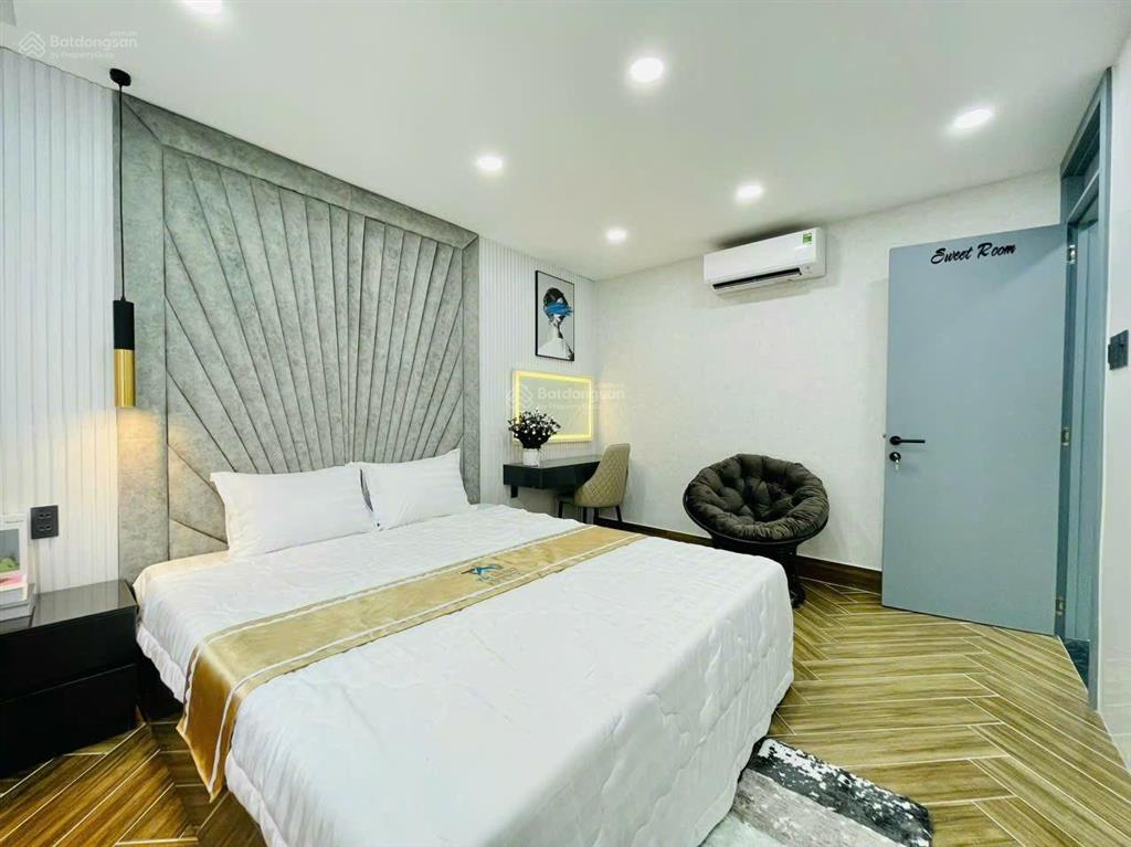 Biệt thự mini phan văn trị, p5, gv, 8x24m, 158m2  trệt 3 lầu, chỉ 15 tỷ tl
