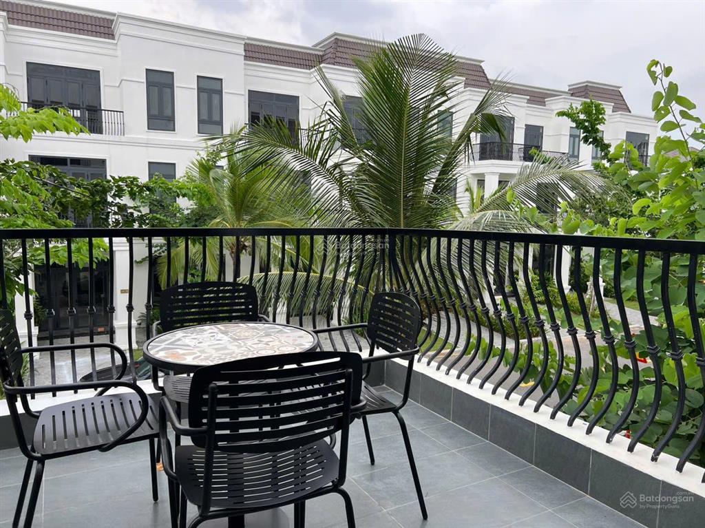Biệt thự cho thuê tại west lakes golf & villas, giá 10tr 1 tháng