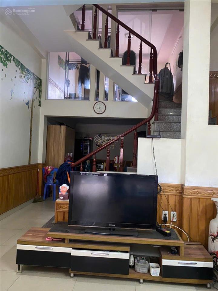 Chuyển nhà cần bán nhà 3 tầng ngõ 96 chợ hàng, lê chân, hải phòng