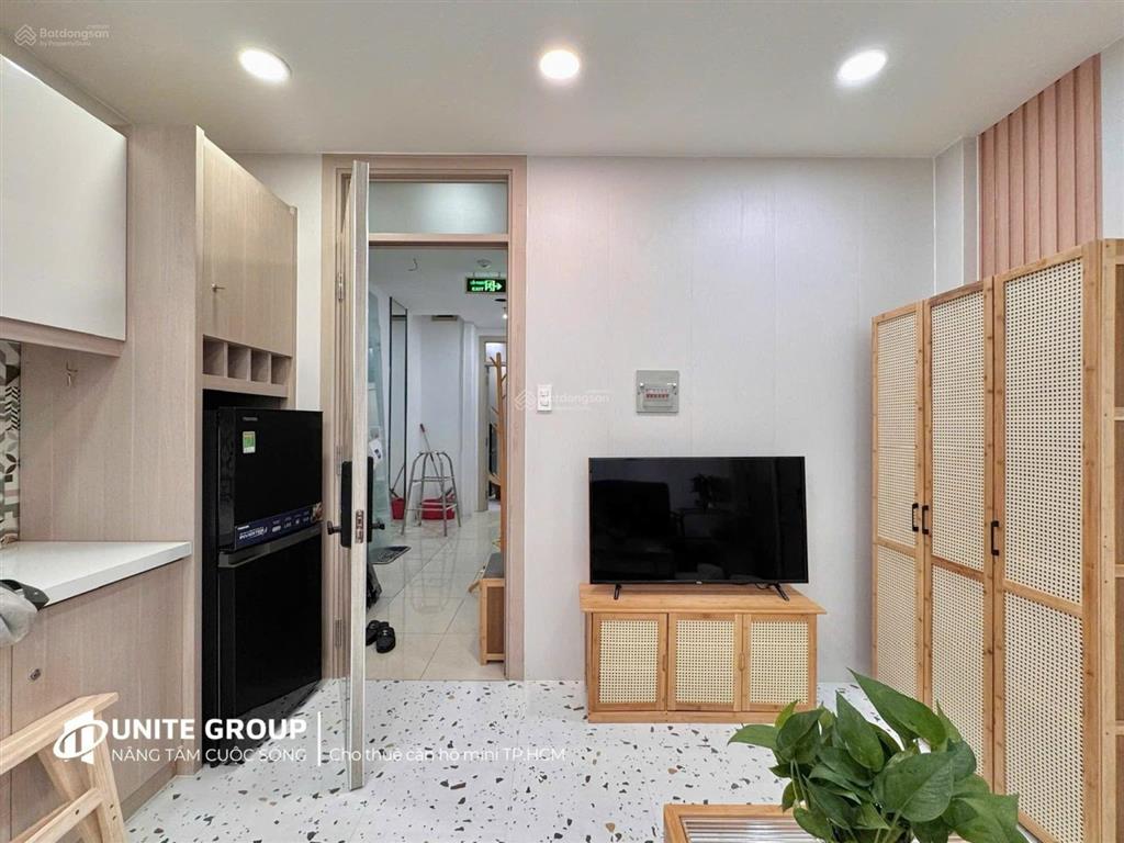 Căn hộ 1 phòng ngủ bancol view bitexco, gần phố bùi viện, chợ bến thành, phố nguyễn huệ