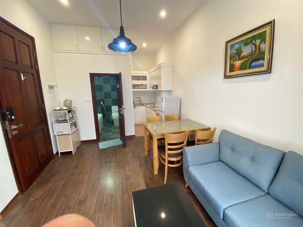 Gần hồ con rùa  căn hộ 1 phòng ngủ ban công đường phạm ngọc thạch phù hợp ở hộ gia đình, nhóm bạn