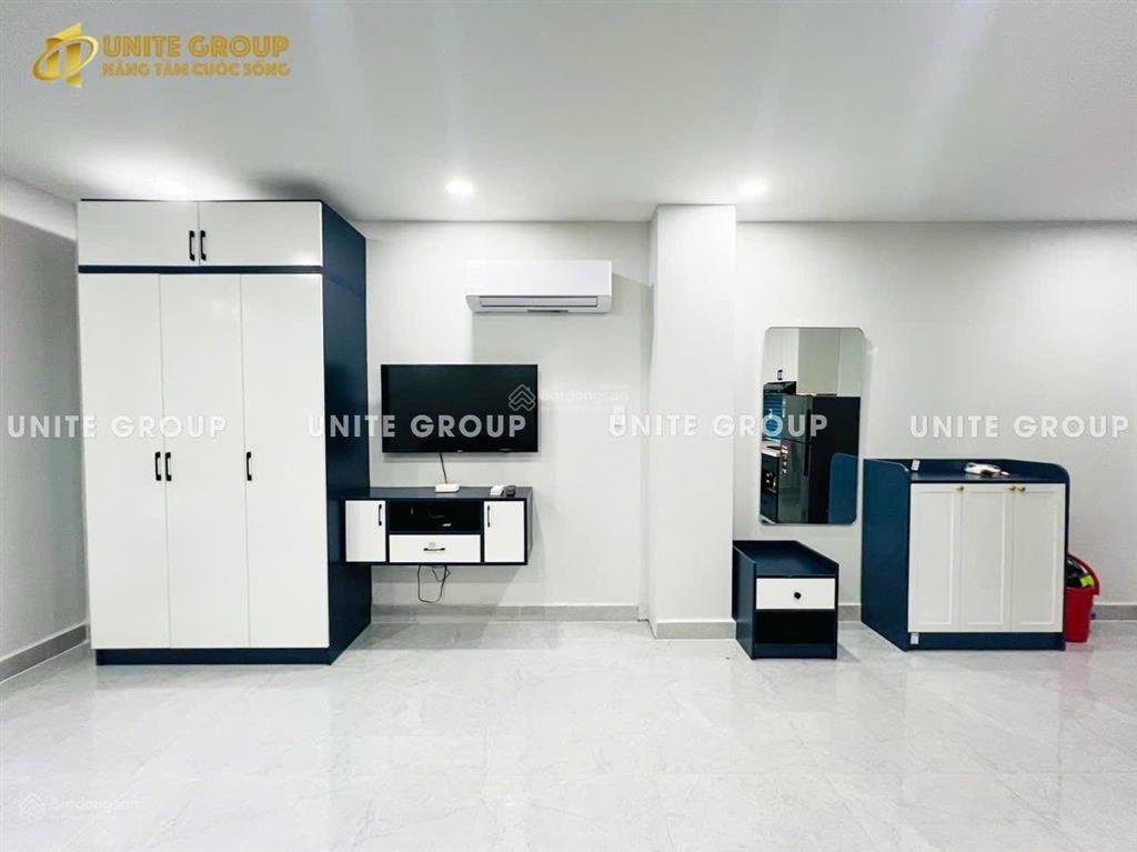Căn hộ 1 phòng ngủ ban công, full nội thất, thang máy, thuận tiện di chuyển quận 1, phú nhuận