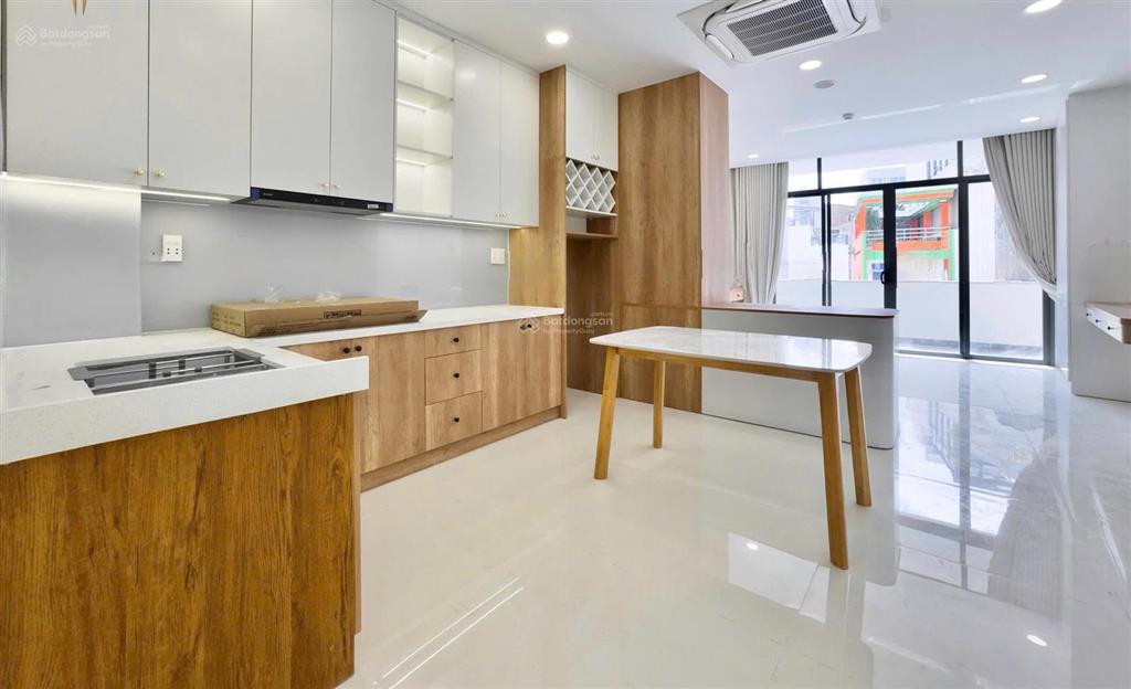 Khai trương căn hộ ban công quận 3, vị trí trung tâm thành phố, thuê ngắn hạn/dài hạn linh hoạt