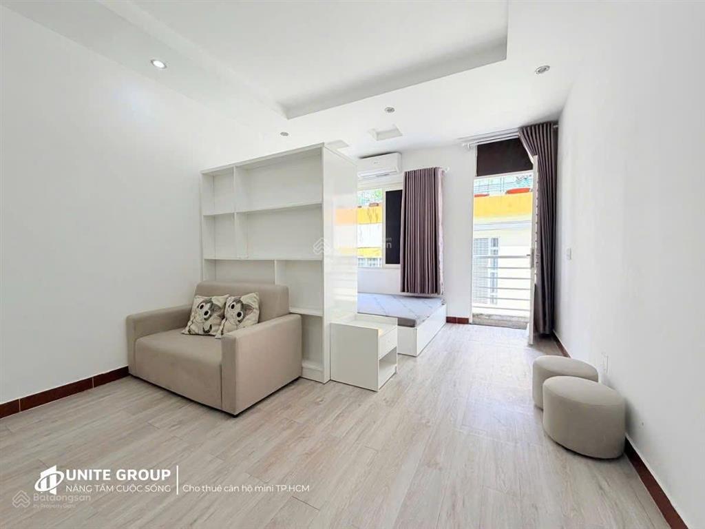 Căn hộ ban công đường trần hưng đạo, full nội thất, gần phố bùi viện, chợ bến thành, phố nguyễn huệ