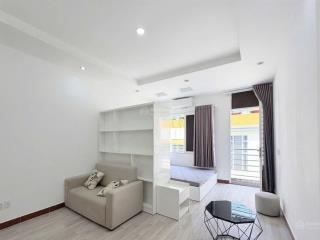 Căn hộ ban công nằm ngay trung tâm thành phố  gần phố bùi viện, chợ bến thành, phố nguyễn huệ