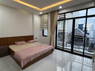 Cho thuê căn hộ ban công quận 5  full nội thất gần nowzone, chợ bến thành, phố bùi viện, quận 1
