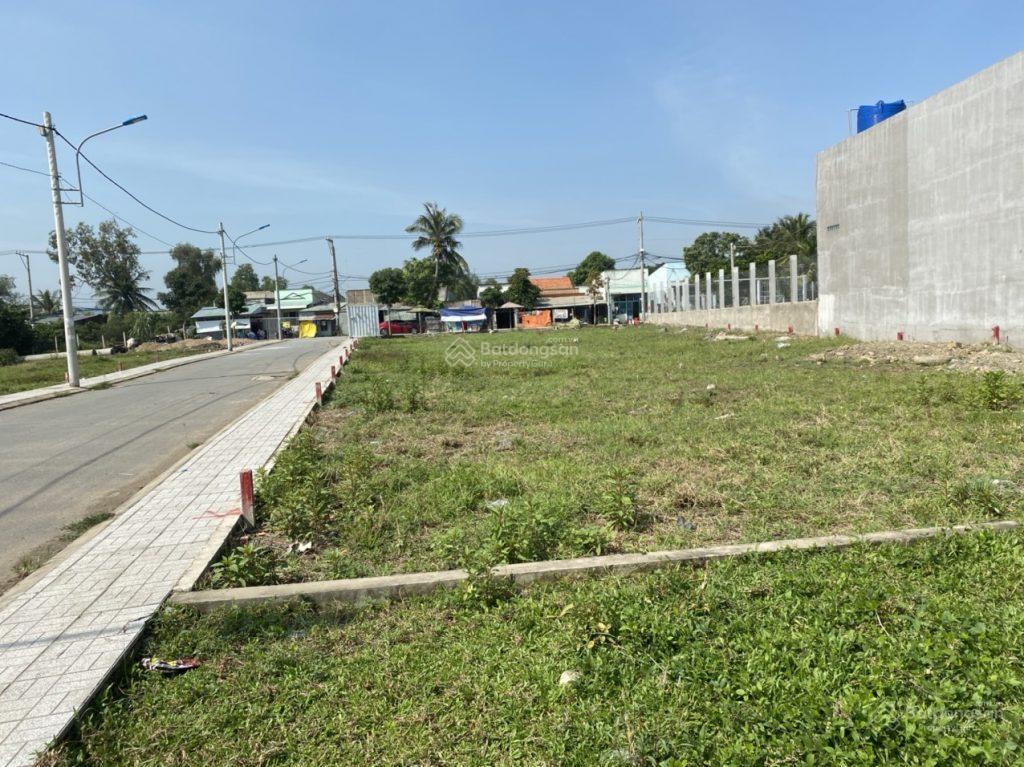 Bán gấp lô đất kdc tân kiên, bình chánh 81,2m2 giá 3,6tỷ  liền kề ql1a  sát đại lộ đông tây  shr